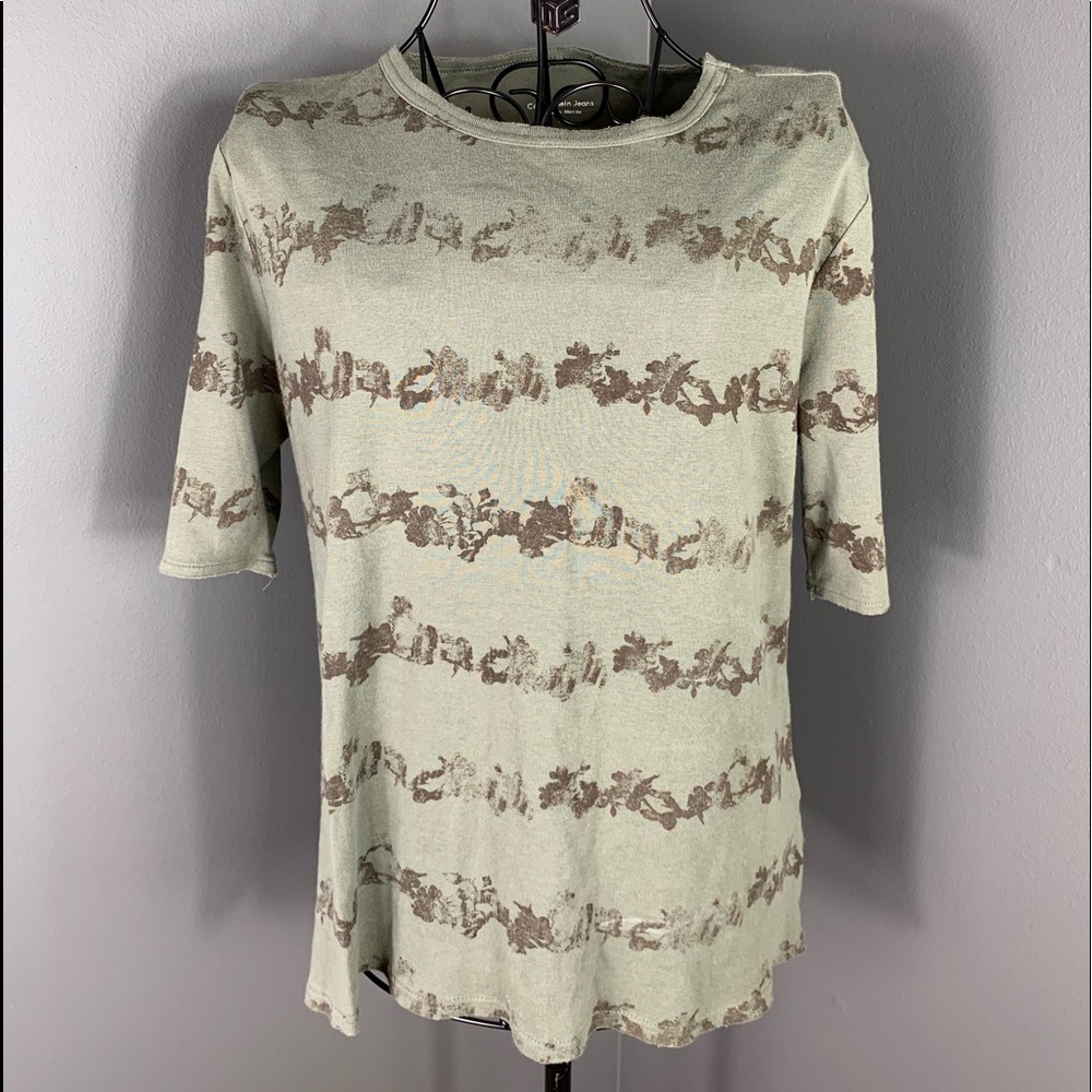 Women’s Calvin Klein shirt size xl